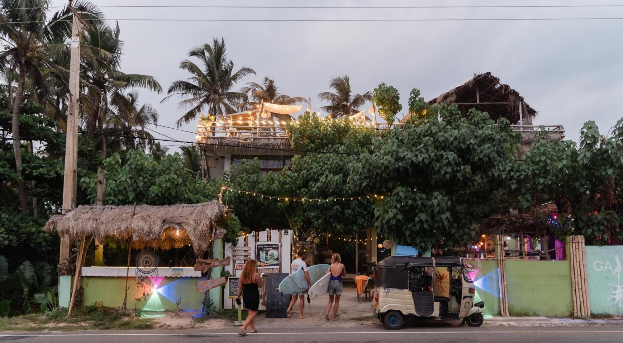 Gaia Ocean Surf Yoga Ahangama Exterior foto