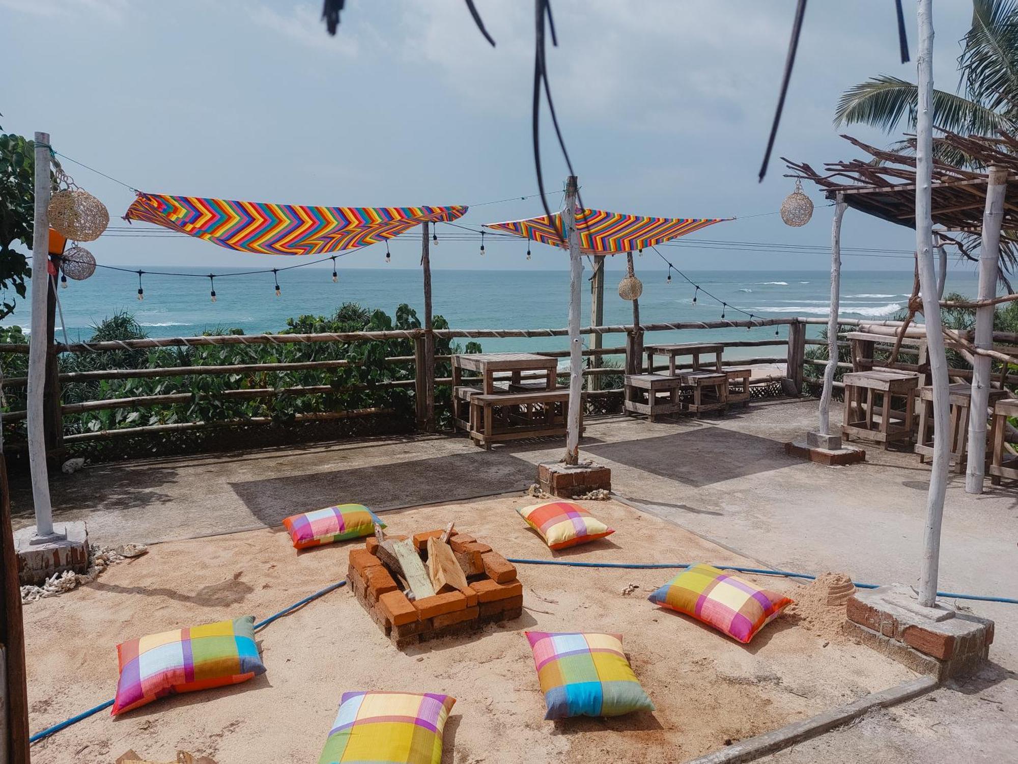 Gaia Ocean Surf Yoga Ahangama Exterior foto