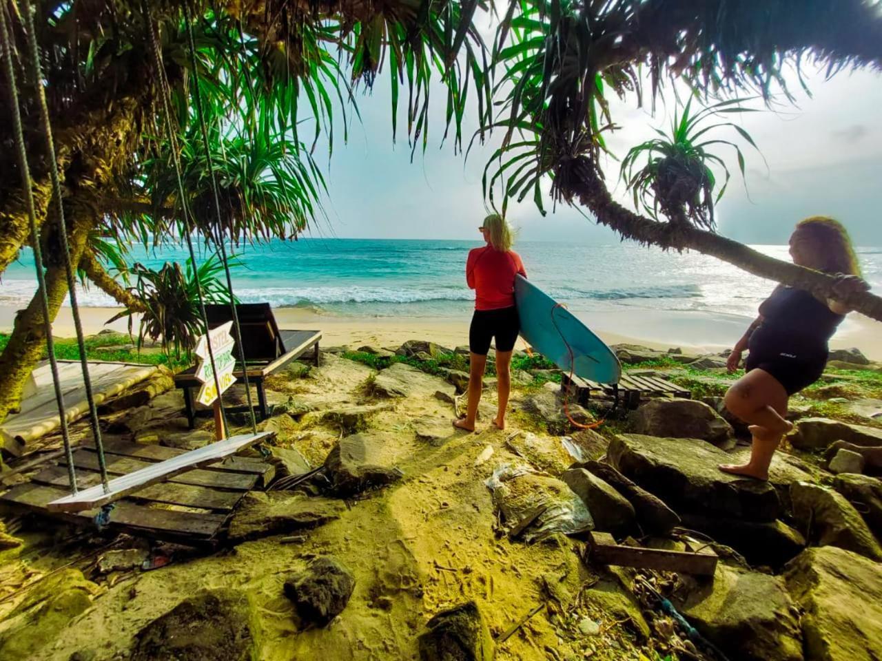 Gaia Ocean Surf Yoga Ahangama Exterior foto